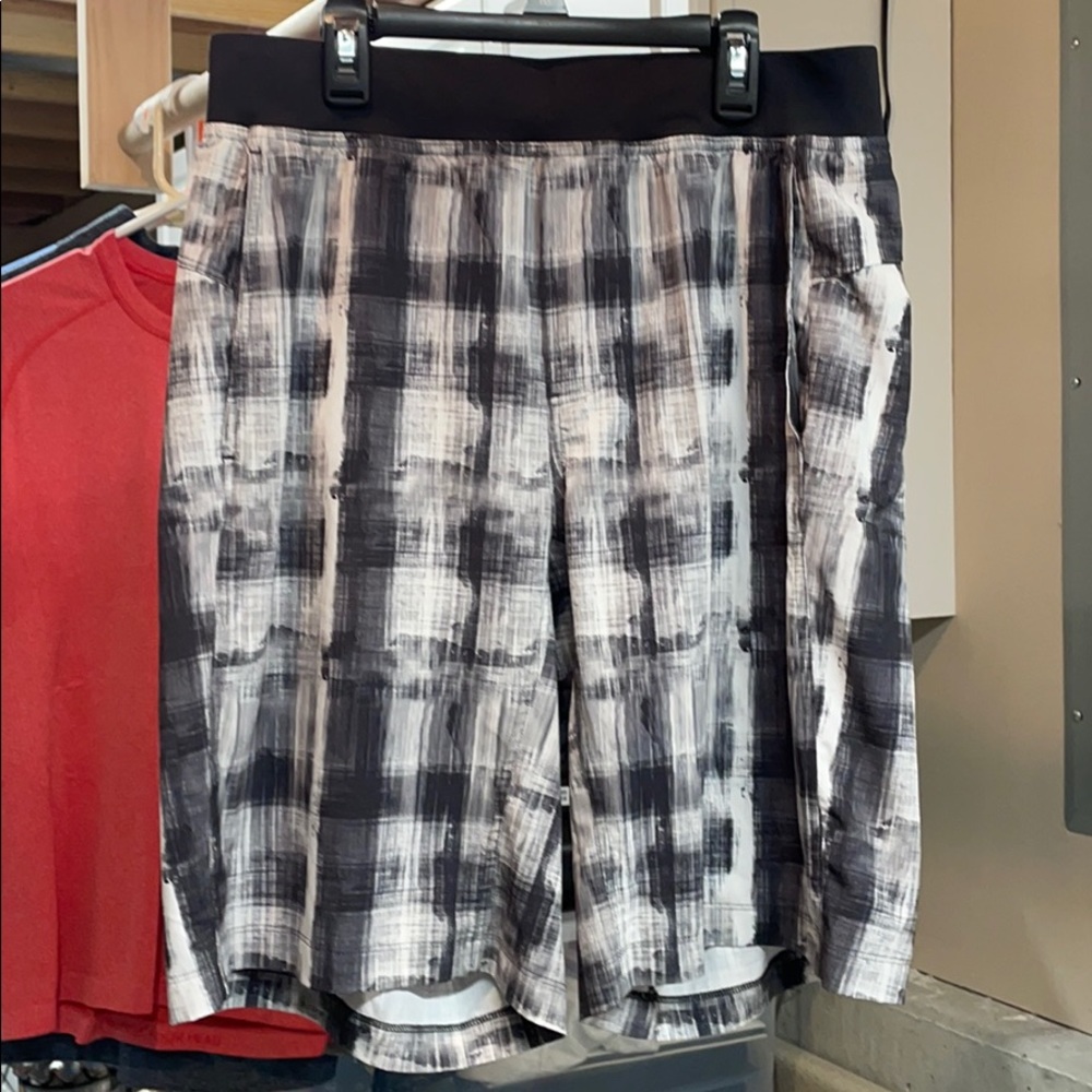 Men’s Lululemon shorts
